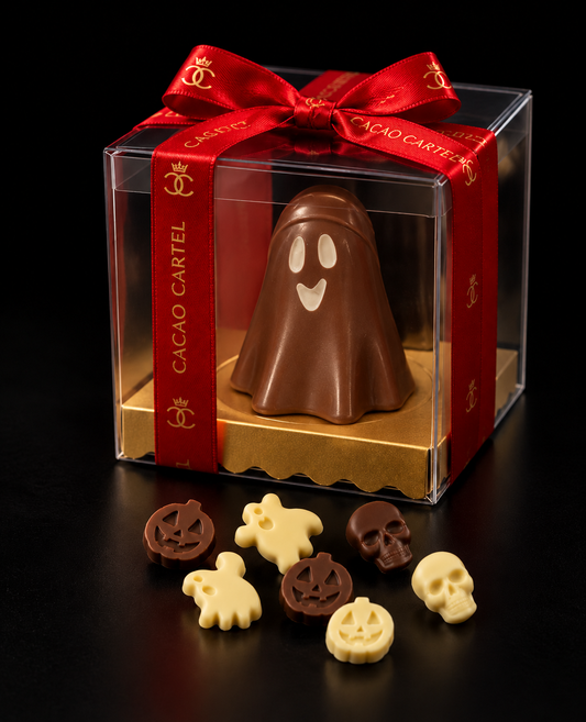 Fantasma relleno de figuras de chocolate